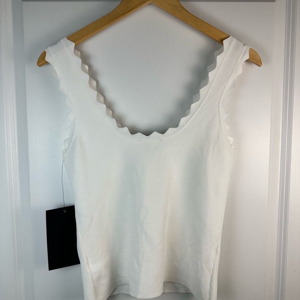 NWT Tuckernuck White Scalloped Compression Tank Top - Picture 13 of 14